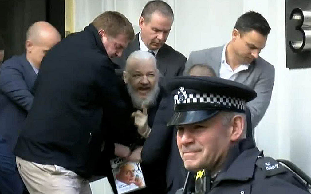 Wikileaks Assange Arrested U.S. Warrant